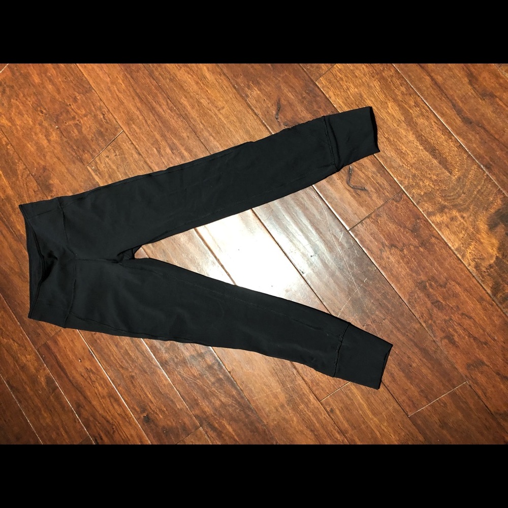 Lululemon pant NOT FOR SALE